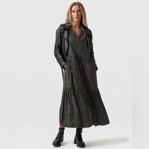 New with tags Saint and Sofia Black Greenwich Dress